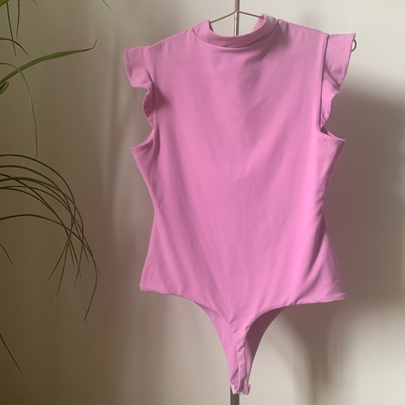 NWT Susana Monaco mock neck ruffled bodysuit. Size XL - Picture 3 of 7
